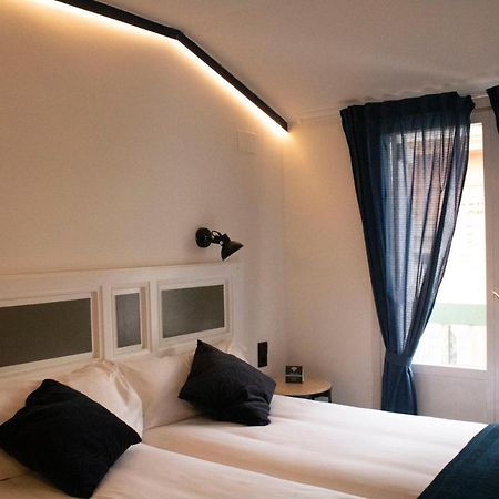 Hotel Alda Jolio Jaca Exteriör bild