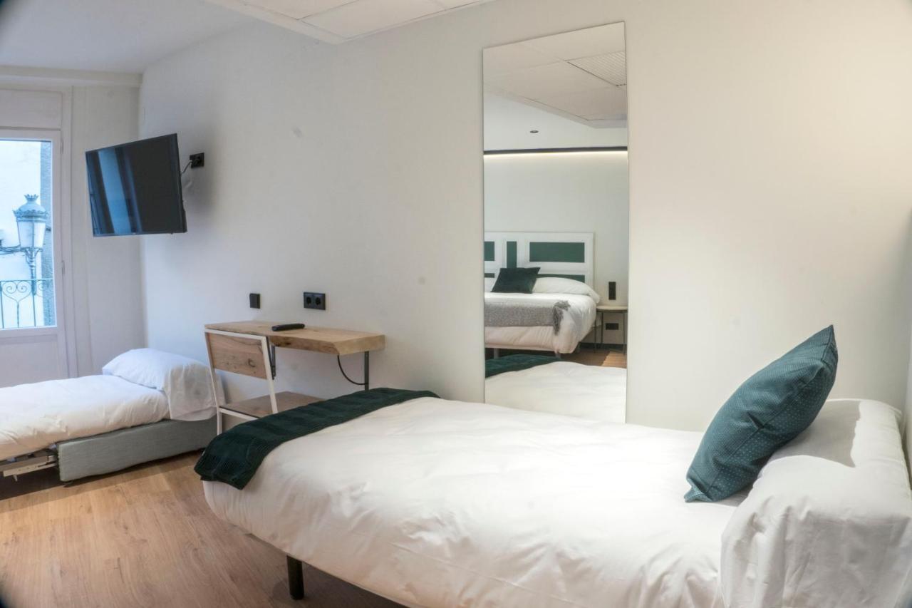 Hotel Alda Jolio Jaca Exteriör bild